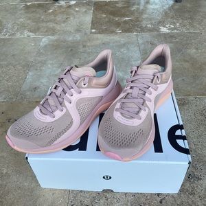 NEW NEVER WORN LULULEMON SHOES